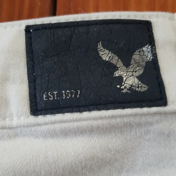 American Eagle Outfitters White Denim Cutoff Shorts - Picture 4 of 6